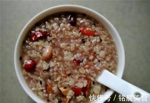 红豆|花生和它一起食,隔天食一次,皮肤红润嫩滑如少女,拥有冻龄肌肤