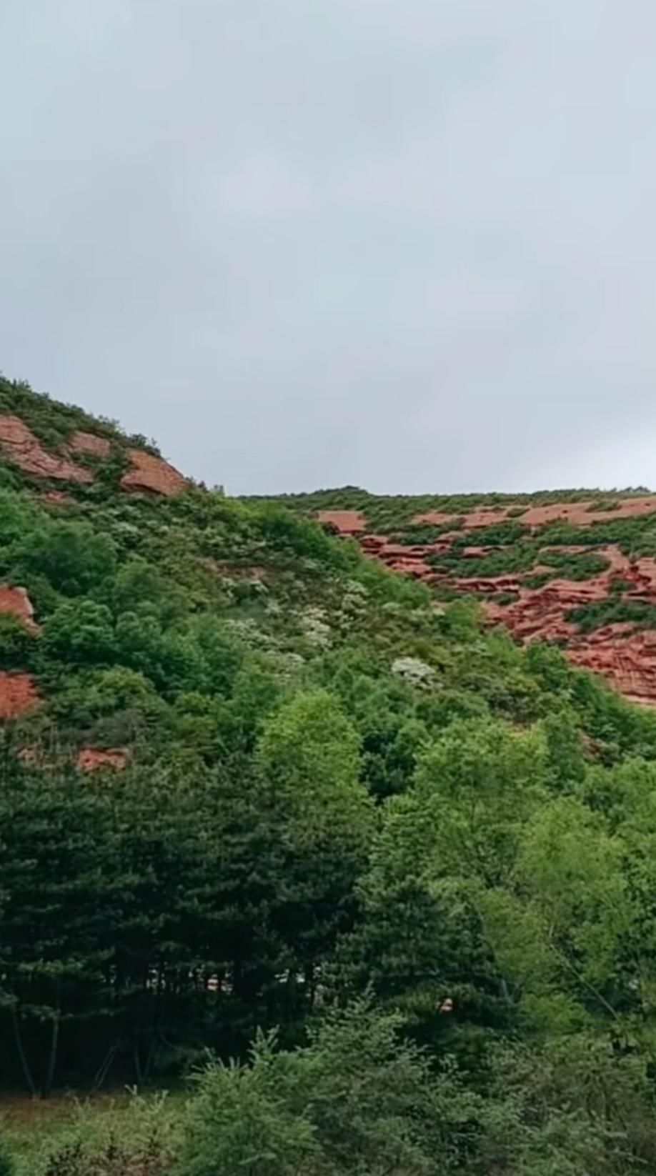 特别|七彩丹霞火石寨风景区，拥有丹霞地貌