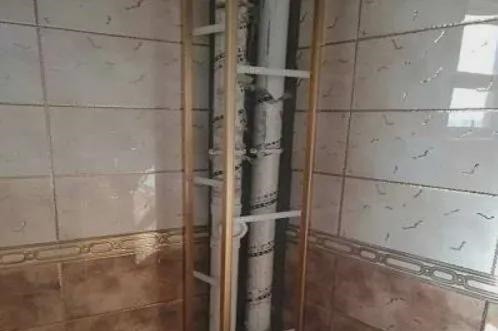 包水管|红砖包水管已经过时了,现在越来越流行这样装,好看又实用!