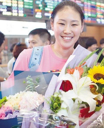 辽宁体育局|北长城颜妮宣布退役，16年排球生涯，最强副攻一共有多少收入呢？