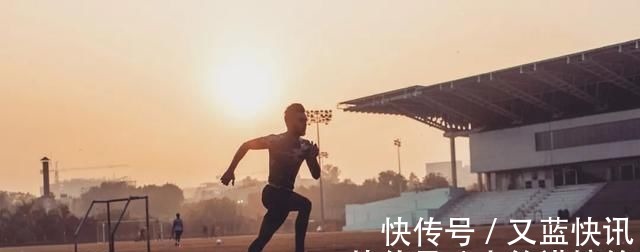 深交#真正深藏不露的人,都有这三个特征,值得一辈子深交