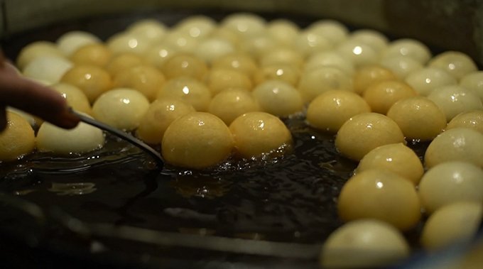 江南小城里的甜蜜年味,“羊尾巴”却是素食,很好吃排队也值