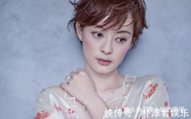 短发|奔五的女人,这3款“发型”尽量不要留,土气又显老,还显脸大