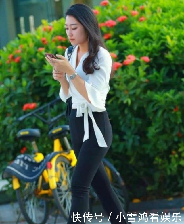 从容|加绒的皮衣搭配黑色修身长裤,高贵冷艳,从容优雅