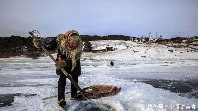 老年|80岁奶奶独居贝加尔湖畔,零下40℃,出门靠溜冰,喝水靠凿冰,网友:是个狠人!