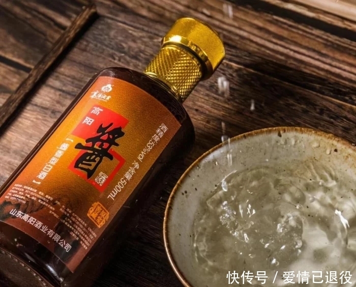 白酒|中国有一类“尴尬酒”,放在货架上无人问,懂行的人却用来送领导