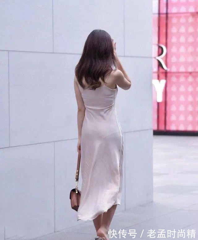 吊带 轻熟风吊带连衣裙,香槟色尽显高级感,优雅大方,又显气场十足
