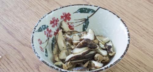 汁水|鸡腿儿的5种做法，每一种都肉质鲜嫩，汁水丰富，好吃还好做