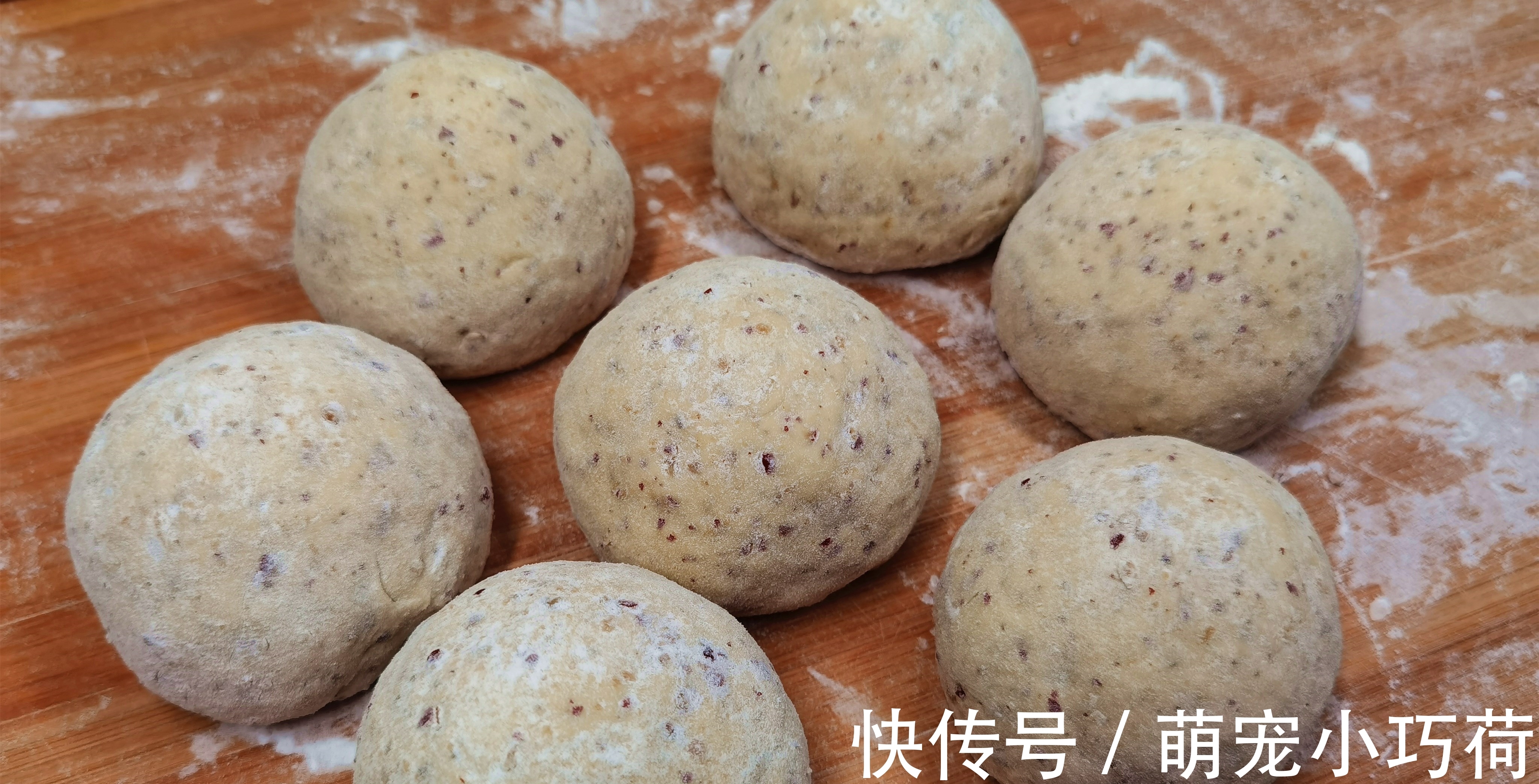 入秋后,最该吃此果,维C含量极高,女性要多吃,用它做面食真香