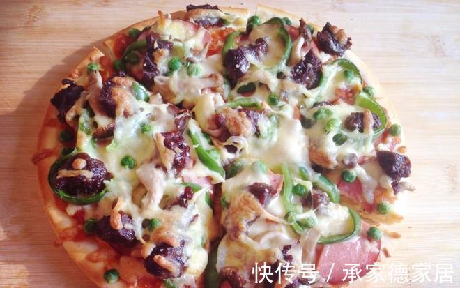 家里怎么做披萨?送您家庭版至尊牛肉披萨做法,简单美味,吃不够