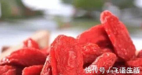 枸杞|枸杞和它是“天生一对”,连喝3天,不仅肝干净了,肾气也补满