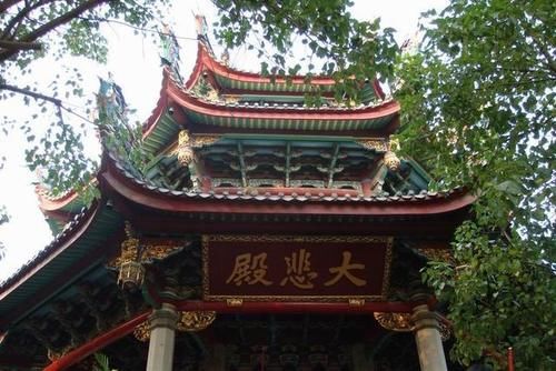 厦门有一寺庙,与厦门大学毗邻,坐拥两大宝物,却坚持门票免费