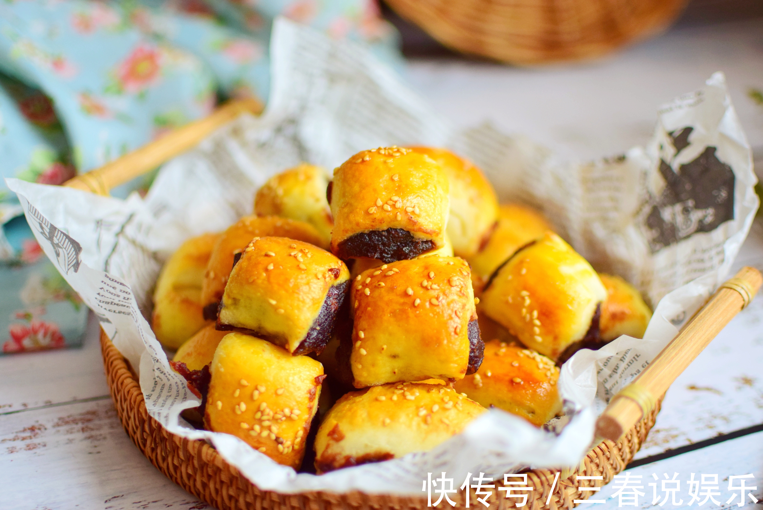 面粉别再蒸馒头了，试试这个做法，孩子一口一个特别喜欢，太香啦