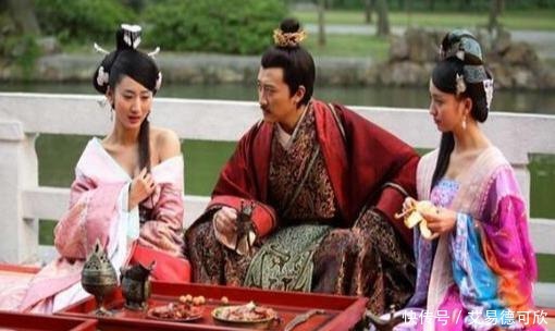 西汉女作家班婕妤,深受汉成帝宠爱,痴心才女也终落得孤独一生