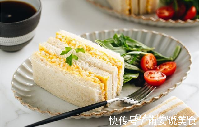 日式鸡蛋三明治蛋味浓郁,面包松软,不愧是最好吃的三明治