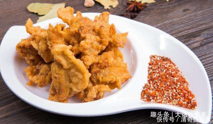 椒盐猪里脊|年夜饭必备的1道硬菜,肉质软嫩,招待亲朋倍有面,好吃到上瘾