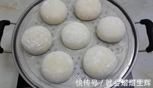 生煎馒头|蒸发面馒头,加入3克酵母,馒头掌握以上做法,吃着劲道又松软