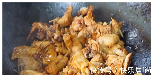 跟着我一起|我家做鸡肉，从来不直接下锅炒，先加一步骤，鸡肉出锅又香又入味！