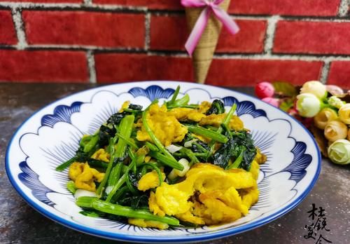 菠菜炒鸡蛋|菠菜再有营养，重要“1步”绝不能省事，为了家人健康可要记牢