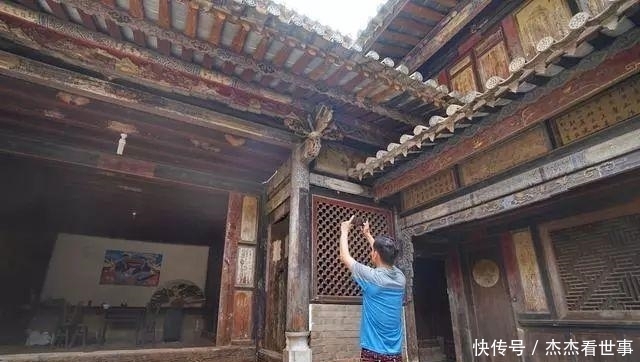 马应忠|云南豪宅孤守老农夫：祖上百年前开矿发大财，建房时贴3.6斤黄金