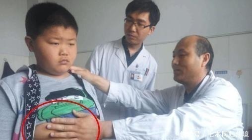 心理健康|5岁男孩每顿吃4碗饭,妈妈以为孩子病了,去医院检查医生却笑了