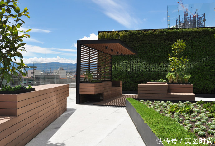 没院子,也可以在屋顶造园,将荒废屋顶打造成空中花园,太惊艳了
