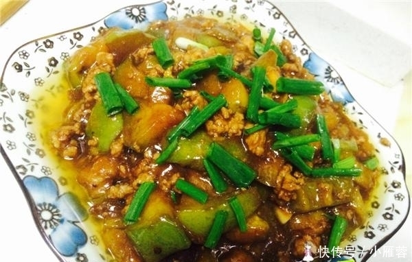 开胃|茄子不必清炒啦，如此做几分钟就出锅，开胃又下饭！
