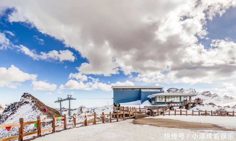 雪山|彩林冰川，雪山温泉，藏羌古城，川西的冬天美过瑞士