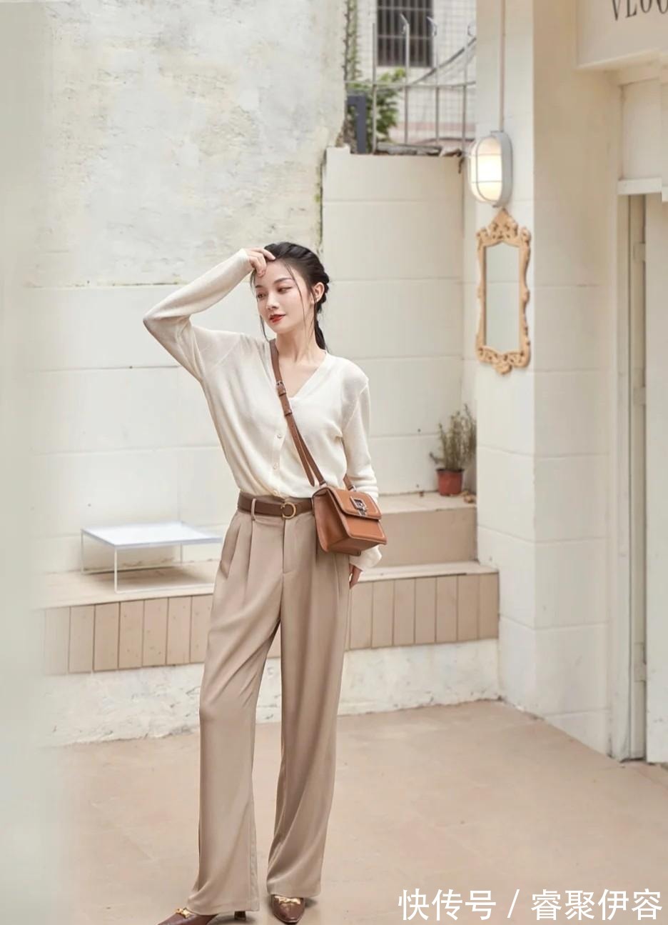 v领|奶奶衫,才是女人该有的秋装!搭配这3种下装,美的高级优雅