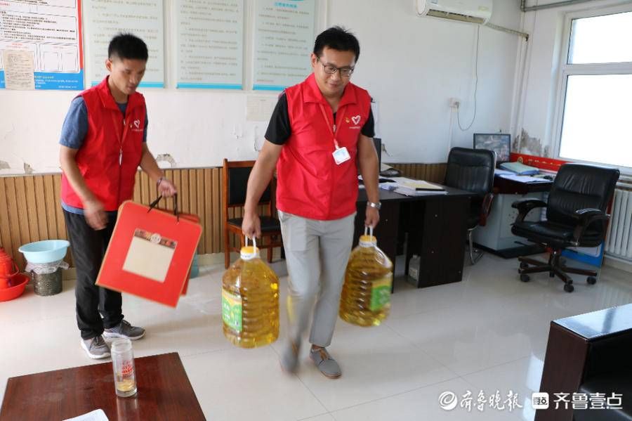 陵城区|陵城区江山实验学校组织师生到养老院献爱心