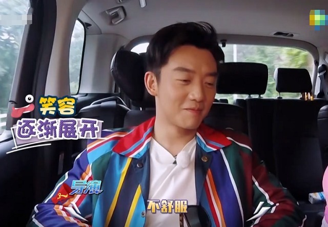 叫“郑恺”显得生疏,叫“恺哥”过于老套,导演的称呼好宠溺