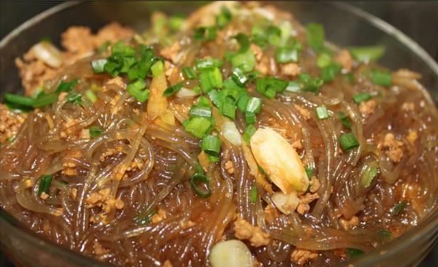  特色超好吃的美食 蚂蚁上树做法