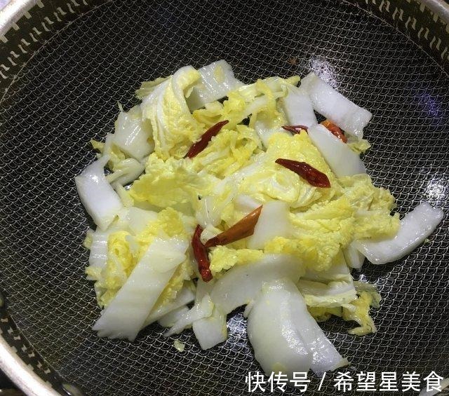 白菜粉丝丸子汤!