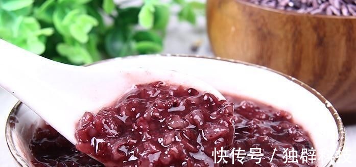 补血米|女人保养皮肤,多吃“补血米”,排毒养颜,皮肤红润,眼睛闪亮