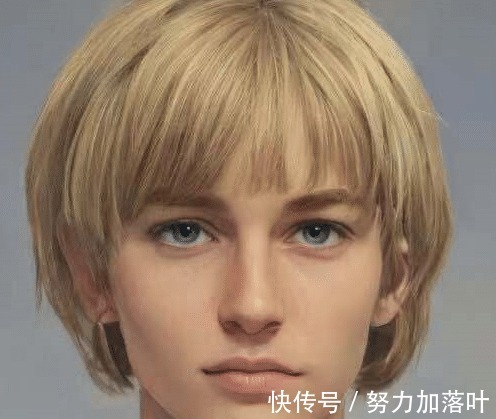 小姐姐|真人版《进击的巨人》,兵长禁欲脸,艾伦比动画还帅,她是谁