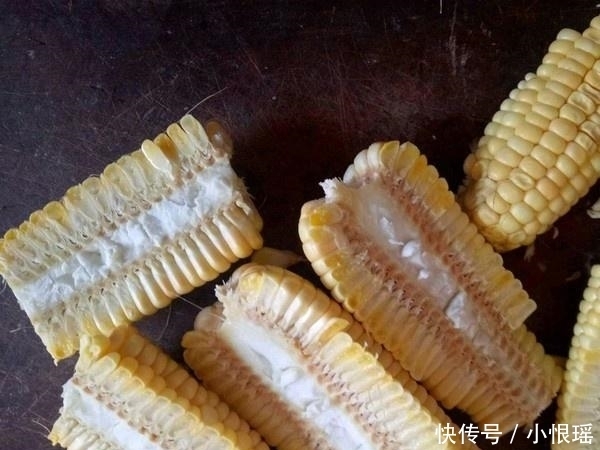 蒜苔|没有烤箱也能在家做披萨,只要一个平底锅你就能搞定,美味又实惠