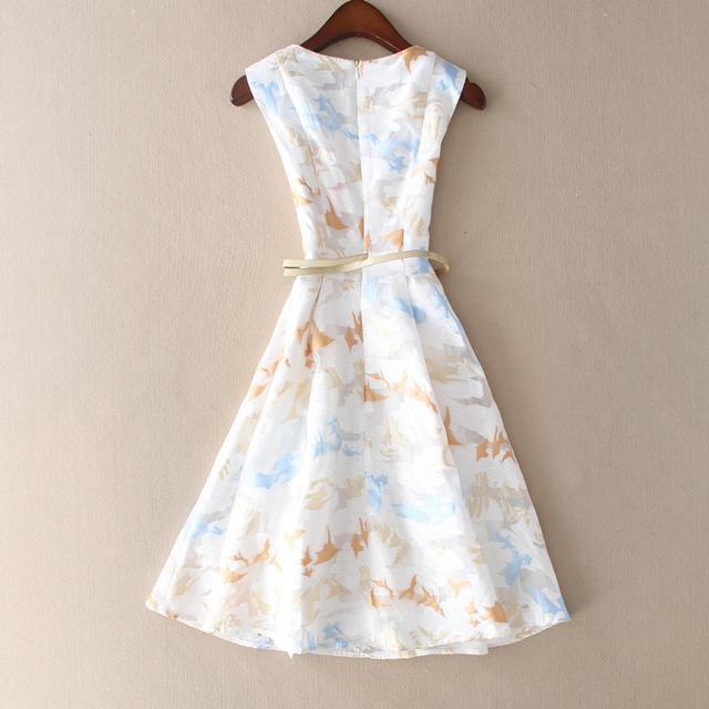 小蛮腰|一件旗袍裙,一个心情,一个婀娜多姿的身段,一种名门望族的气质