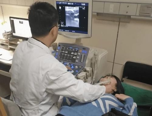 甲状腺肿大|患有甲状腺结节的人，起床时注意这3件事，或对消散结节有帮助