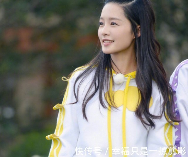 邓超|还记得李沁参加《跑男》时,邓超如何介绍她吗一句话成“神预言”