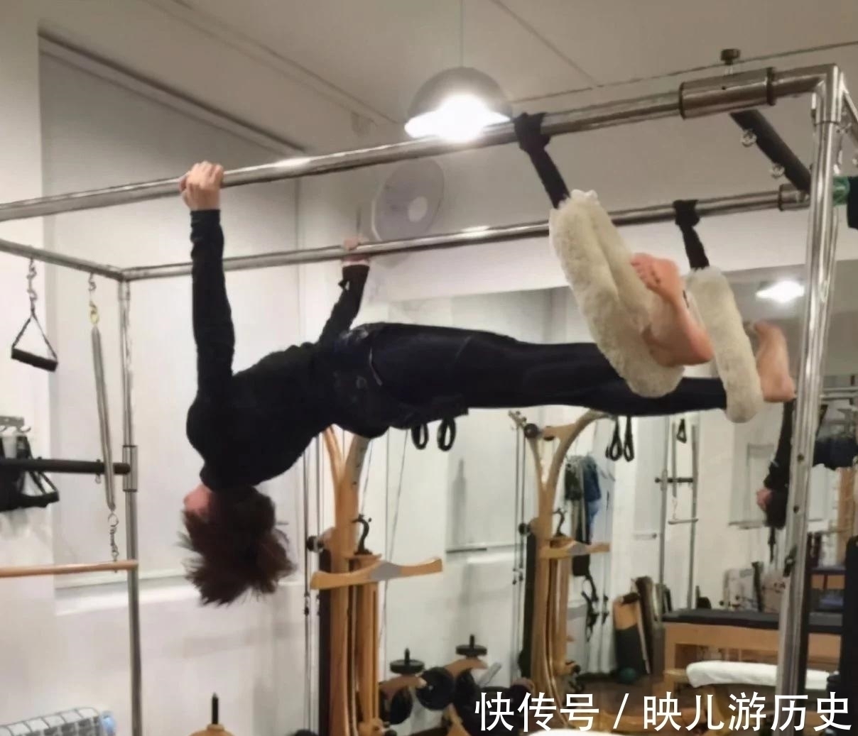 黄晓明|李成敏身材太柔嫩了,当她穿上无痕裤时双腿就像开了动画特效