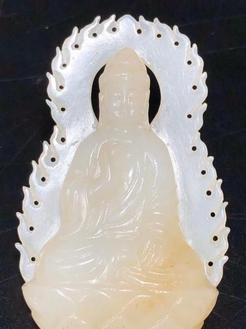 价值|4厘米的小玉人290万落槌成交古玉的收藏价值竟也这么高