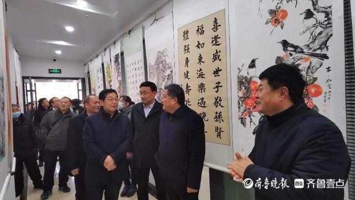 开幕|岱岳区纪念抗日战争暨世界反法西斯战争胜利75周年书画展开幕