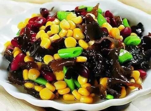 美白|黑木耳与此宝搭配吃,促进消化,女性常吃可延缓衰老,美白肌肤