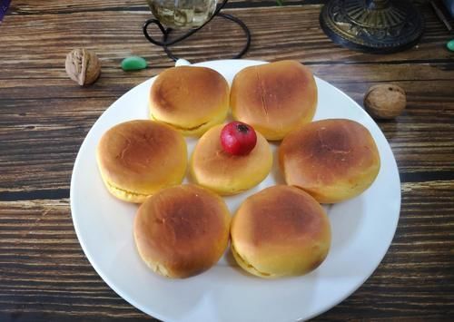 6两面粉，4个鸡蛋，不加一滴水，喜庆小饼这样做，比蛋糕还要香