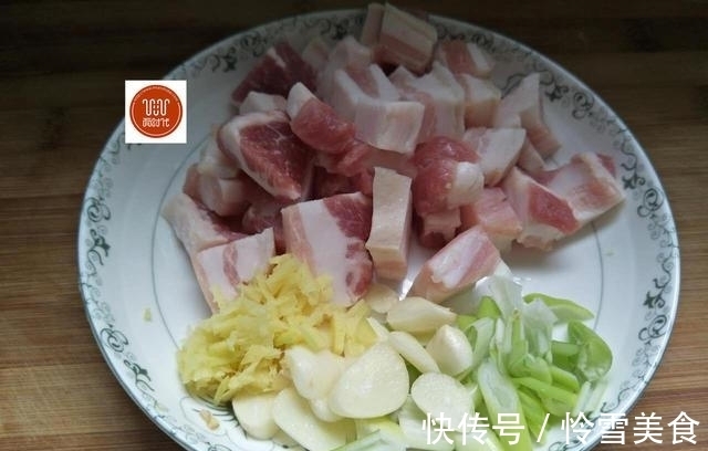 五花肉|真正的豆角土豆焖饭，全程只需要一个电饭煲，一碗不够想来第二碗