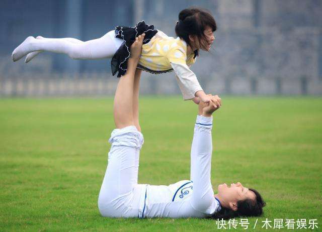 孩子|一岁宝宝不吵不闹,奶奶逢人夸好带,医生怒吼父母太无知