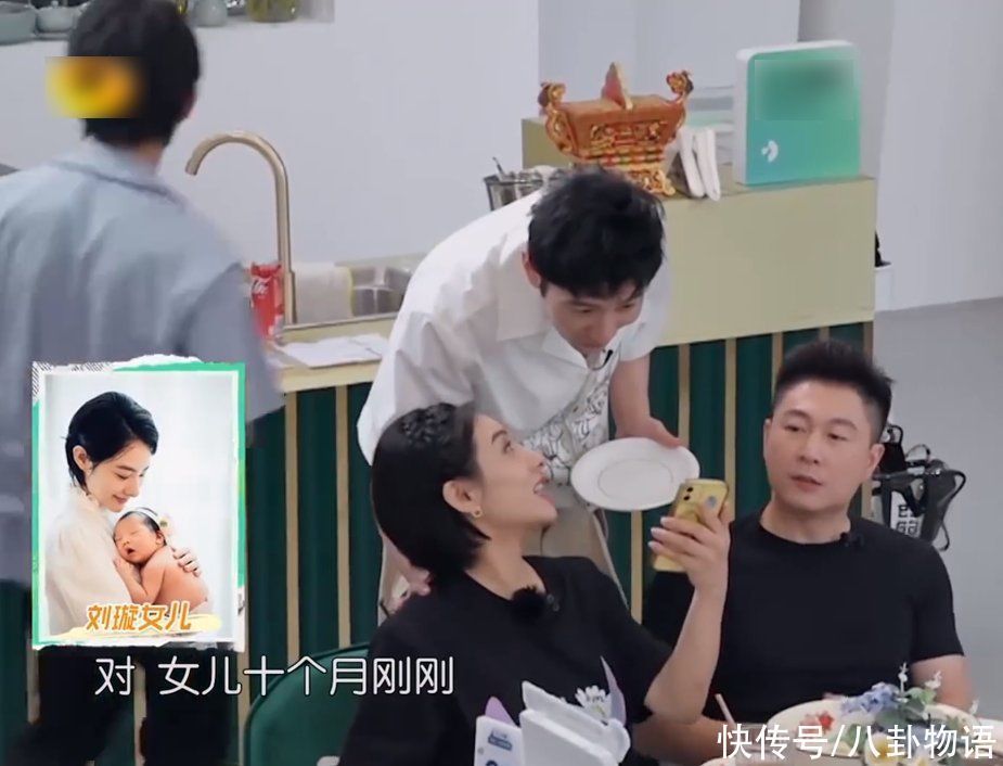 黃曉明羨慕劉璇有女兒,被對(duì)方鼓勵(lì)生二胎,他下意識(shí)反應(yīng)惹人心疼