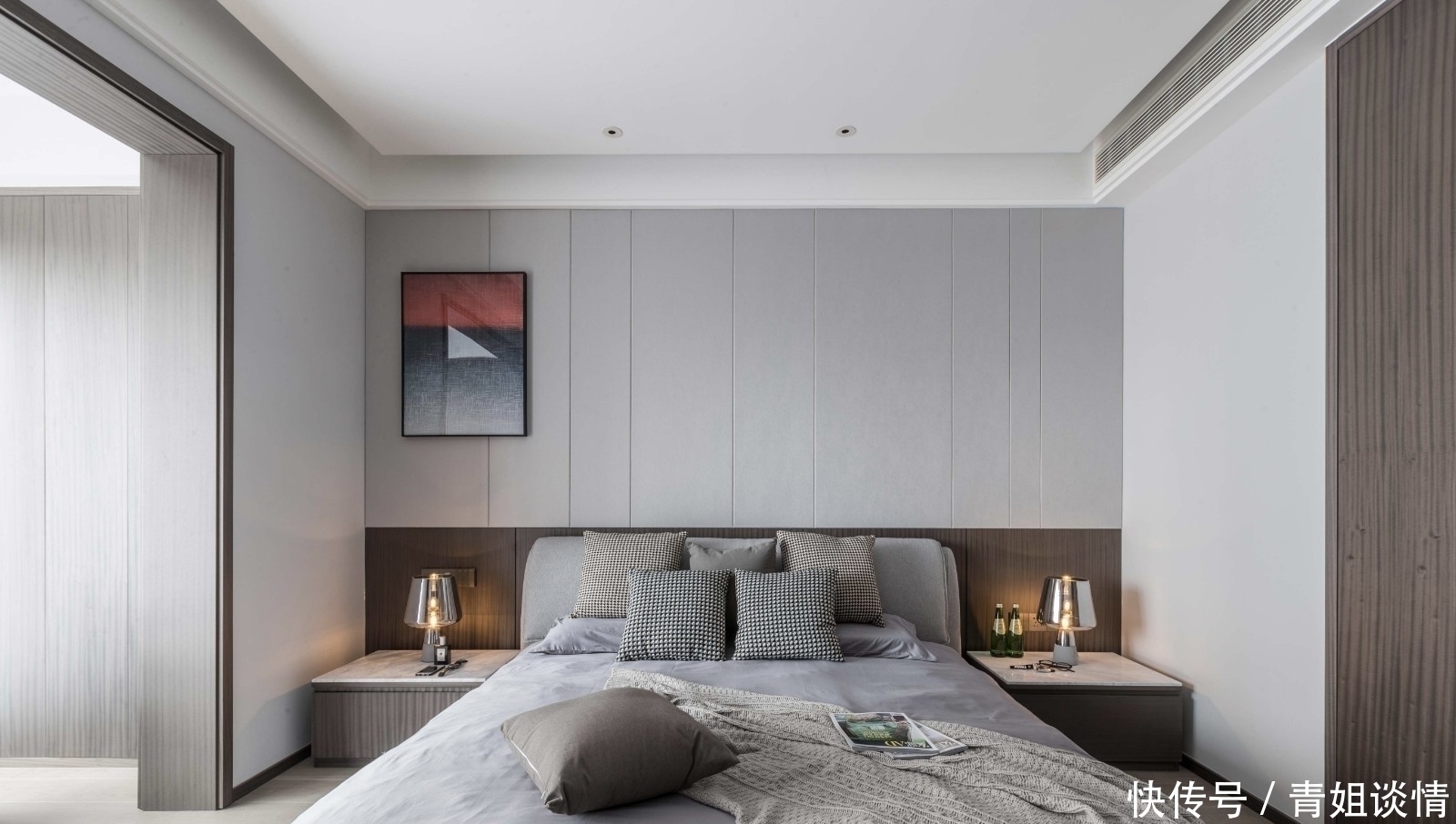 朱砂红|这才是我的理想之家,220㎡大平层设计,进门就被客厅吸引了