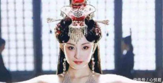 画师!王昭君死后,匈奴人为她做了什么?莫高窟一幅壁画让人不忍细看