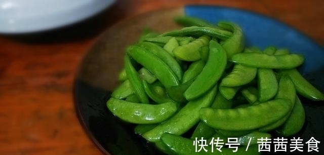 教你几种荷兰豆的做法，就是这么简单好做，味道甩饭店几条街！
